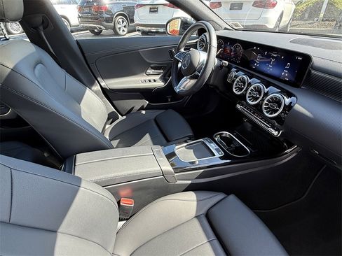 Certified 2025 Mercedes-Benz CLA 250 4MATIC image 25