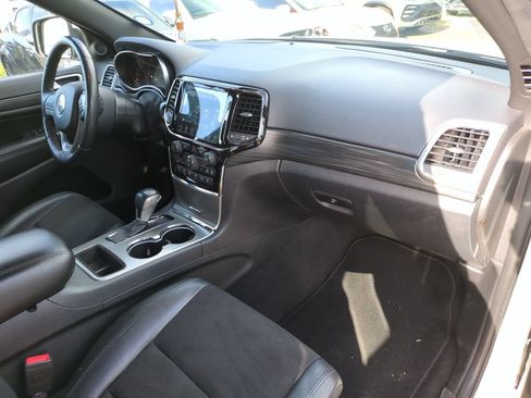 Used 2021 Jeep Grand Cherokee Laredo X RWD image 6