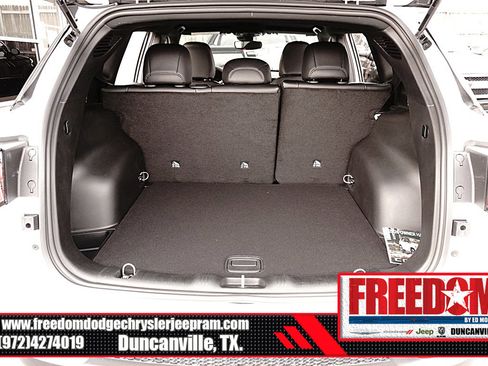 New 2026 Jeep Compass Latitude image 44