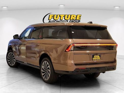 New 2025 Lincoln Navigator L Black Label image 5