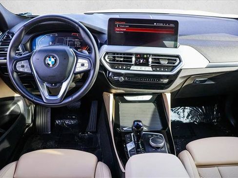 Used 2025 BMW X4 xDrive30i image 25
