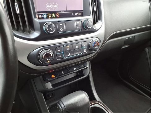 Used 2020 GMC Canyon SLE image 5