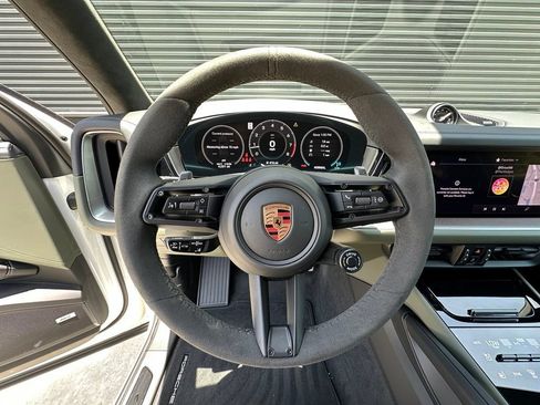 Certified 2026 Porsche Cayenne GTS AWD/4WD image 24