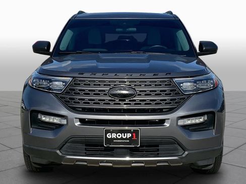 Used 2021 Ford Explorer XLT w/ Equipment Group 202A RWD image 4