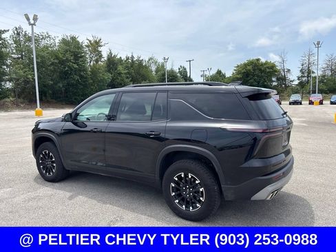Used 2024 Chevrolet Traverse Z71 w/ Enhanced Driving Package AWD/4WD image 5