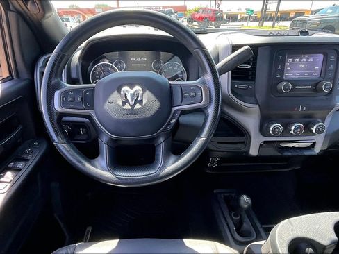 Used 2024 RAM 3500 Tradesman w/ Chrome Appearance Group AWD/4WD image 5