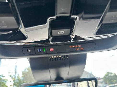 New 2026 Chevrolet Tahoe High Country AWD/4WD image 15