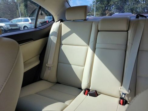 Used 2018 Lexus ES 350 w/ Premier Package image 4