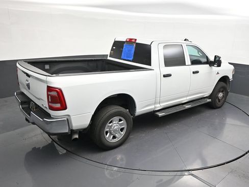 Used 2024 RAM 2500 Tradesman w/ Chrome Appearance Group AWD/4WD image 20