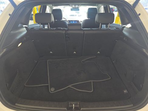 Used 2025 Mercedes-Benz GLA 250 image 16