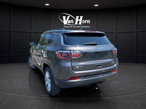 Used 2022 Jeep Compass Latitude AWD/4WD image 5