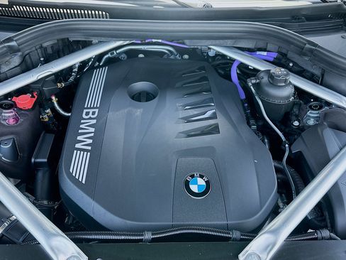 New 2026 BMW X7 xDrive40i AWD/4WD image 26