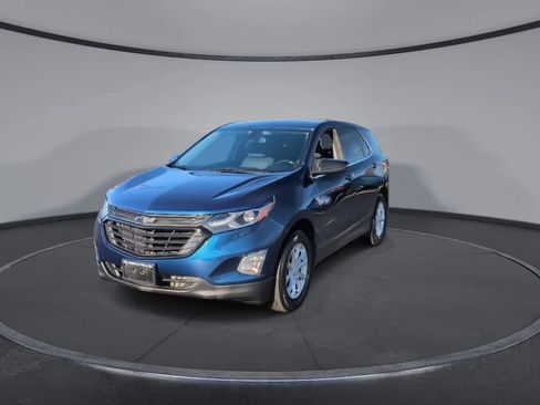 Used 2019 Chevrolet Equinox LT image 3