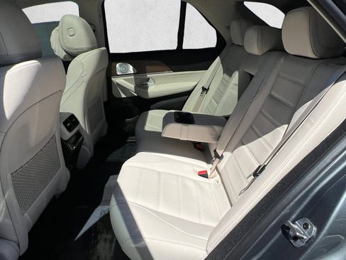 New 2026 Mercedes-Benz GLE 450 4MATIC image 17