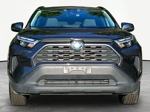 Used 2024 Toyota RAV4 XLE AWD/4WD image 4