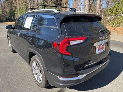 Used 2022 GMC Terrain SLT w/ Infotainment Package II