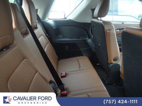 Used 2024 Nissan Pathfinder Platinum AWD/4WD image 11