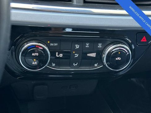 Used 2025 Chevrolet Trax LT w/ Driver Confidence Package FWD image 22