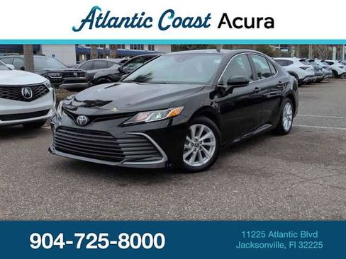 Used 2024 Toyota Camry LE image 1