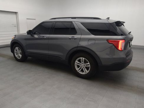 Used 2021 Ford Explorer XLT RWD image 3