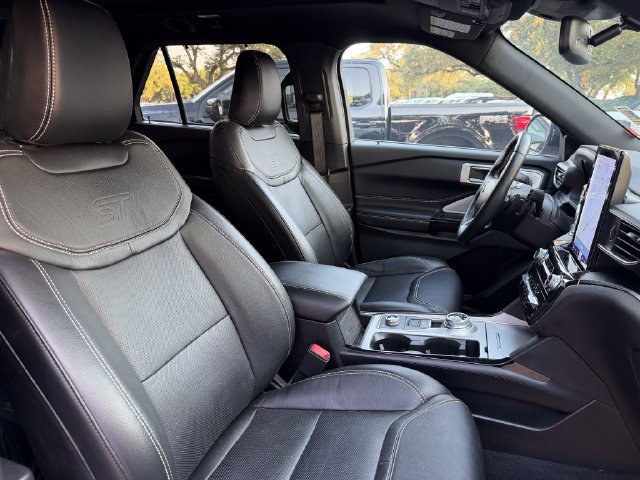 Used 2023 Ford Explorer ST w/ Equipment Group 401A AWD/4WD image 16