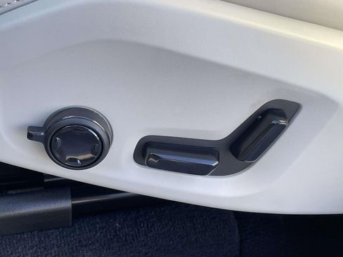 New 2026 Volvo XC90 B5 Ultra image 7