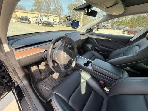 Used 2021 Tesla Model 3 Standard Range Plus RWD image 10