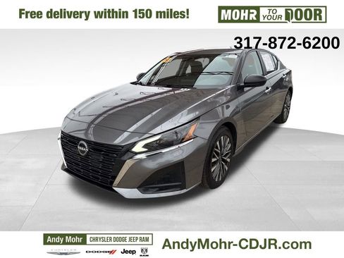Used 2024 Nissan Altima 2.5 SV image 3