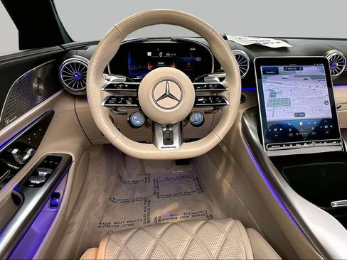 Used 2023 Mercedes-Benz SL 43 AMG image 6