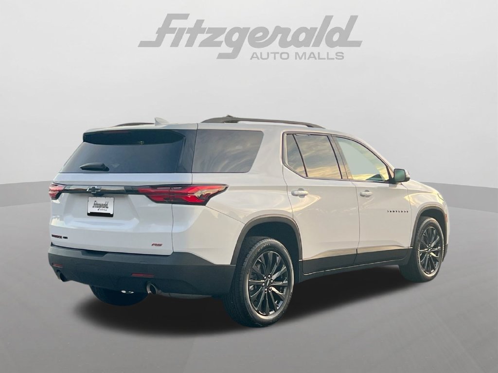 Used 2023 Chevrolet Traverse RS AWD/4WD image 16