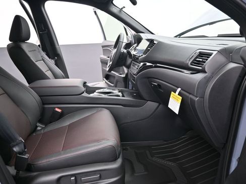 Used 2026 Honda Ridgeline Black Edition image 24