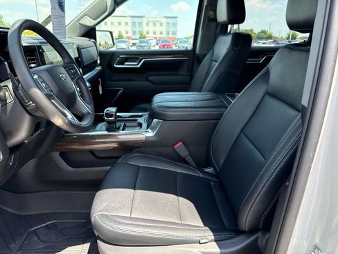 New 2026 Chevrolet Silverado 1500 RST AWD/4WD image 9