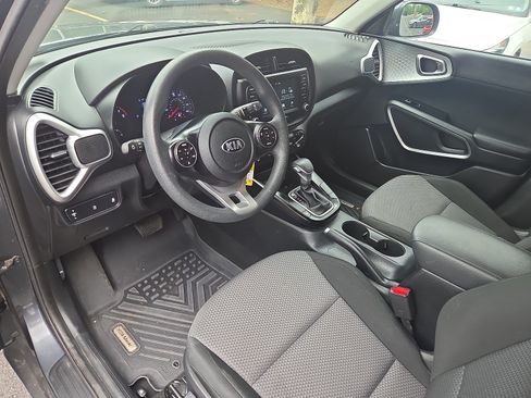 Used 2020 Kia Soul LX FWD image 15