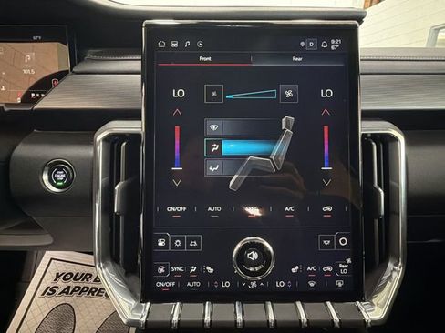 Used 2025 GMC Acadia Elevation w/ LPO, Floor Liner Package AWD/4WD image 19