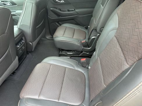Used 2023 Chevrolet Traverse High Country AWD/4WD image 28