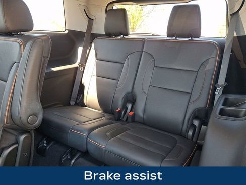 Used 2023 GMC Acadia AT4 w/ Technology Package AWD/4WD image 21