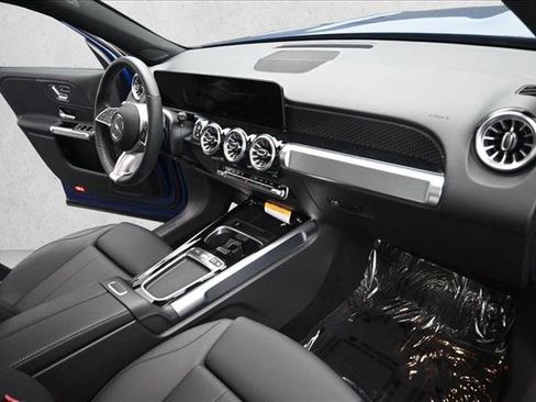 Certified 2026 Mercedes-Benz GLB 250 4MATIC image 28