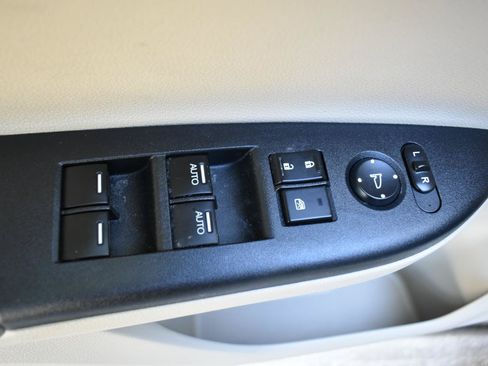 Used 2015 Honda Accord EX-L image 41