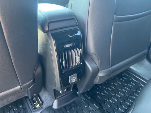 New 2026 Jeep Compass Limited AWD/4WD image 17