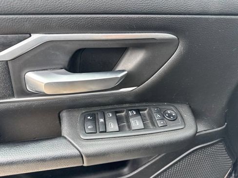 Used 2019 RAM 1500 Big Horn AWD/4WD image 19