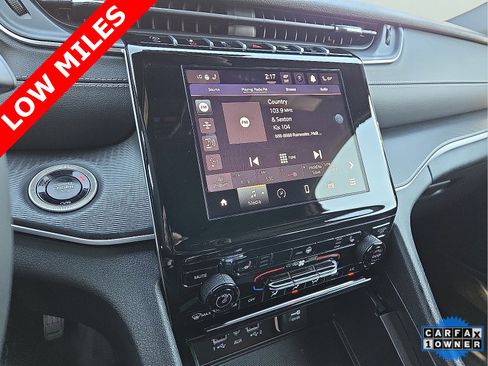 Used 2024 Jeep Grand Cherokee L Altitude image 20
