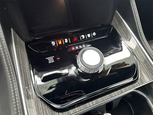 Used 2022 Jeep Wagoneer Series II w/ Premium Group I image 14