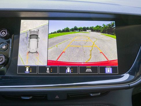 Used 2023 Buick Envision Avenir AWD/4WD image 20