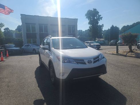 Used 2015 Toyota RAV4 XLE AWD/4WD image 1