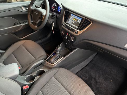 Used 2022 Hyundai Accent SEL image 20