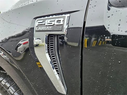 Used 2022 Ford F150 Lariat w/ Equipment Group 502A High image 10