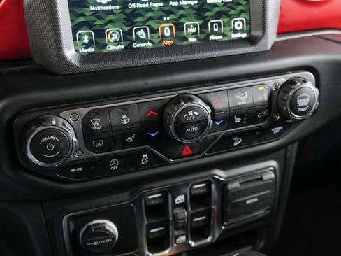 Used 2021 Jeep Wrangler Unlimited Rubicon image 24