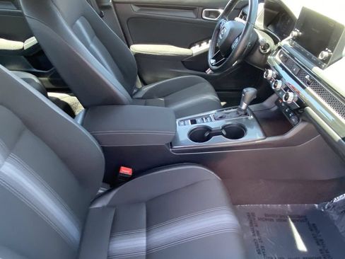 Used 2025 Honda Civic Sport image 16