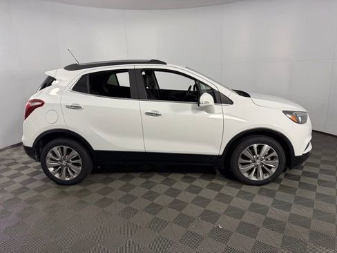 Used 2019 Buick Encore Preferred image 10