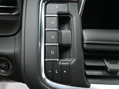 Used 2024 Chevrolet Tahoe High Country image 7